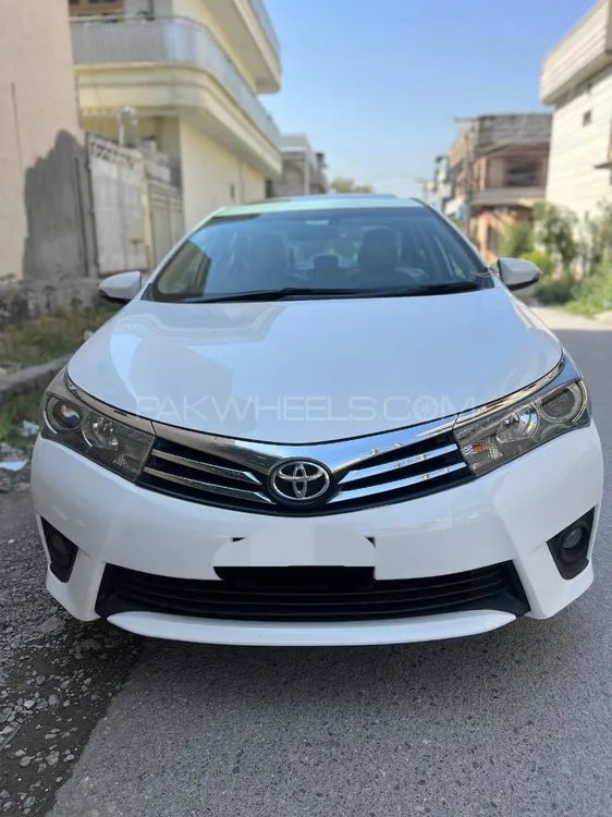 Toyota Corolla 2016 for Sale in Peshawar Image-1