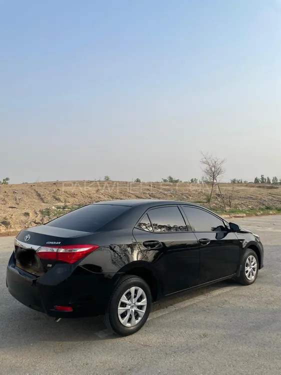 Toyota Corolla 2016 for Sale in Islamabad Image-1