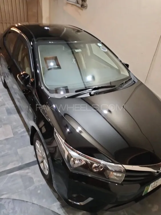 Toyota Corolla 2015 for Sale in Lahore Image-1