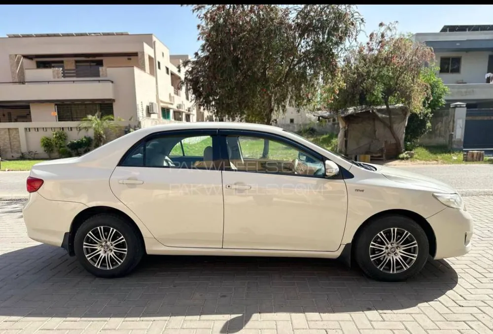Toyota Corolla 2011 for Sale in Peshawar Image-1