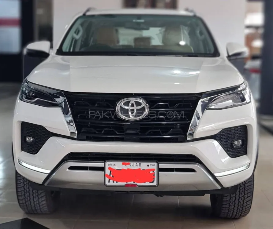 Toyota Fortuner 2021 for Sale in Lahore Image-1