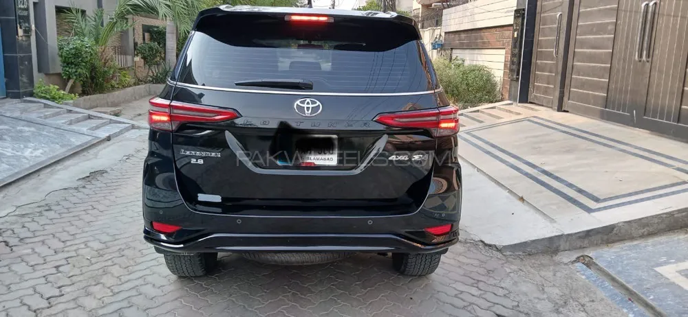 Toyota Fortuner 2022 for Sale in Lahore Image-1