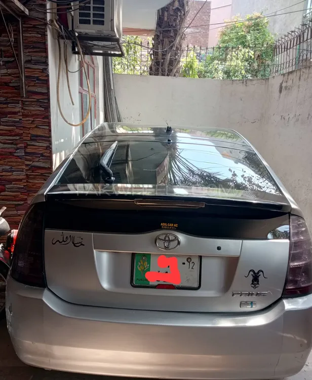Toyota Prius 2012 for Sale in Lahore Image-1