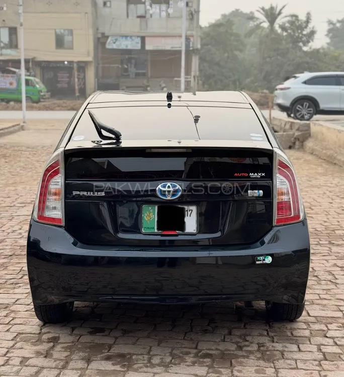 Toyota Prius 2010 for Sale in Sargodha Image-1