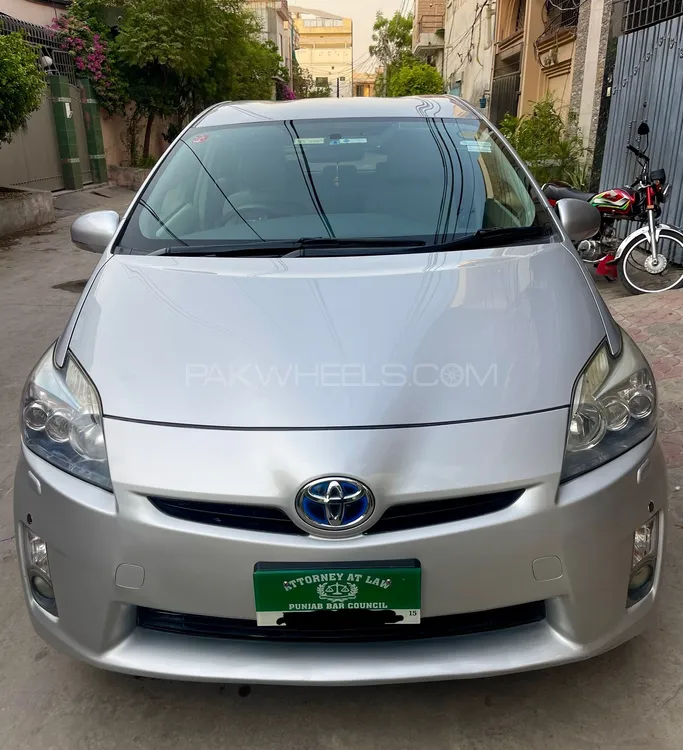 ٹویوٹا پریوس 2011 for Sale in فیصل آباد Image-1