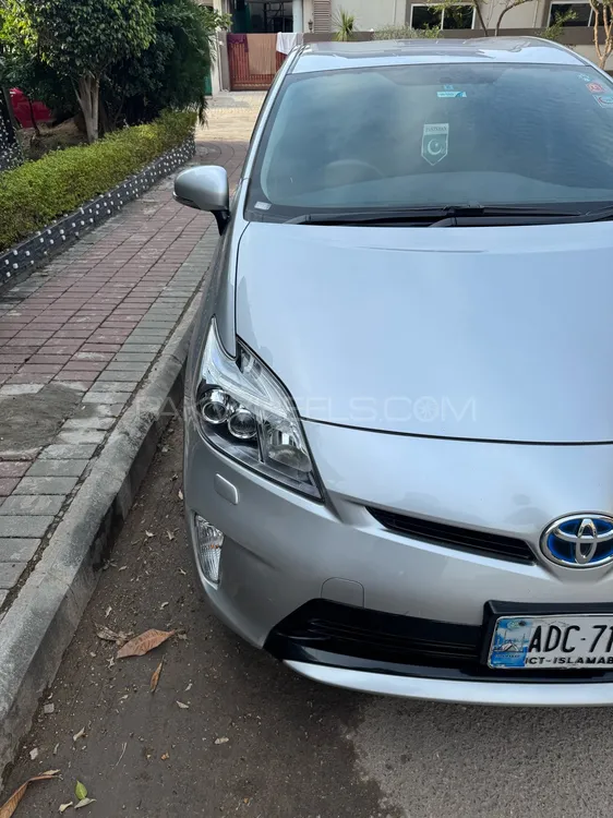 Toyota Prius 2014 for Sale in Islamabad Image-1