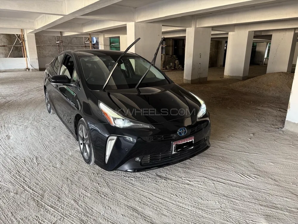 Toyota Prius 2020 for Sale in Karachi Image-1