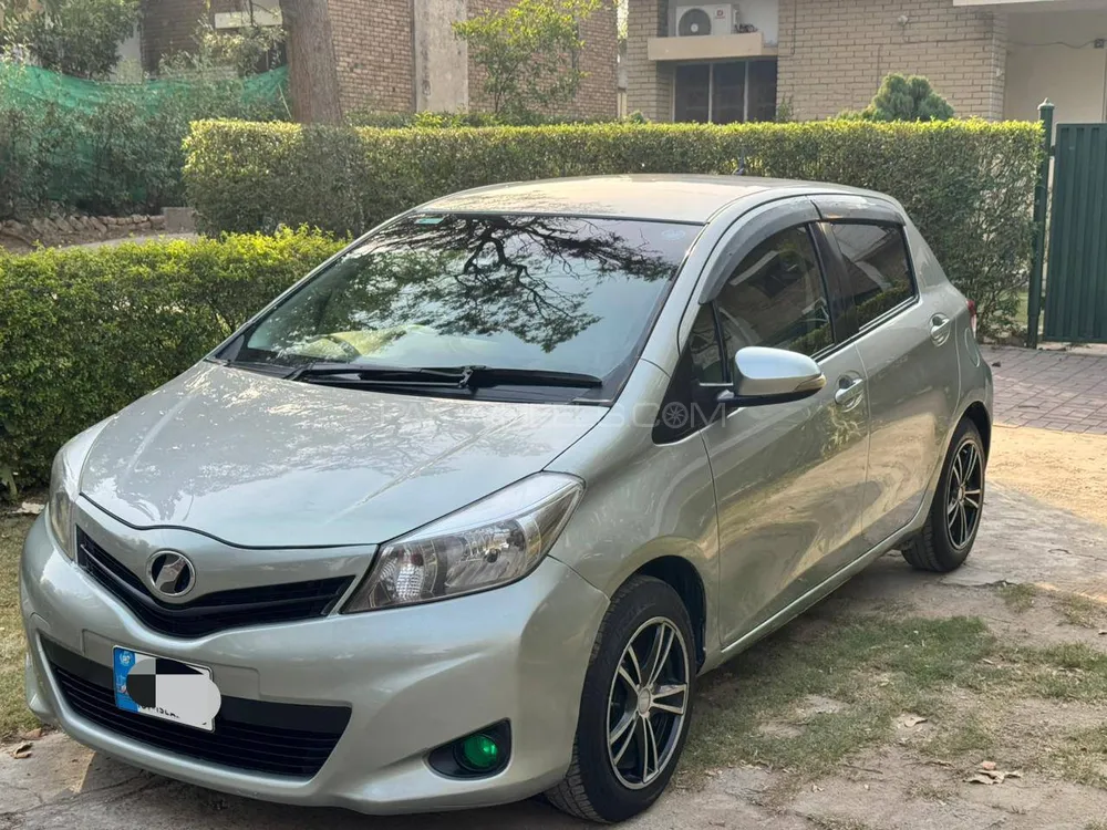 Toyota Vitz 2012 for Sale in Rawalpindi Image-1
