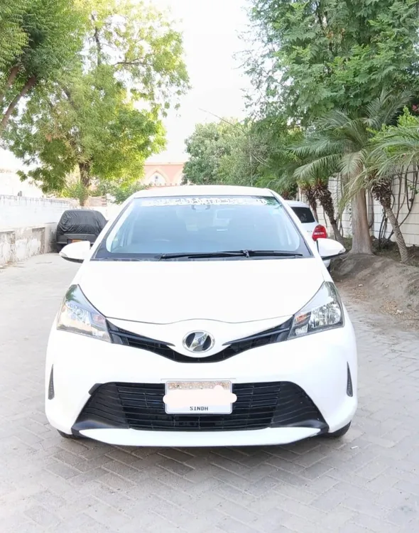 Toyota Vitz 2015 for Sale in Hyderabad Image-1