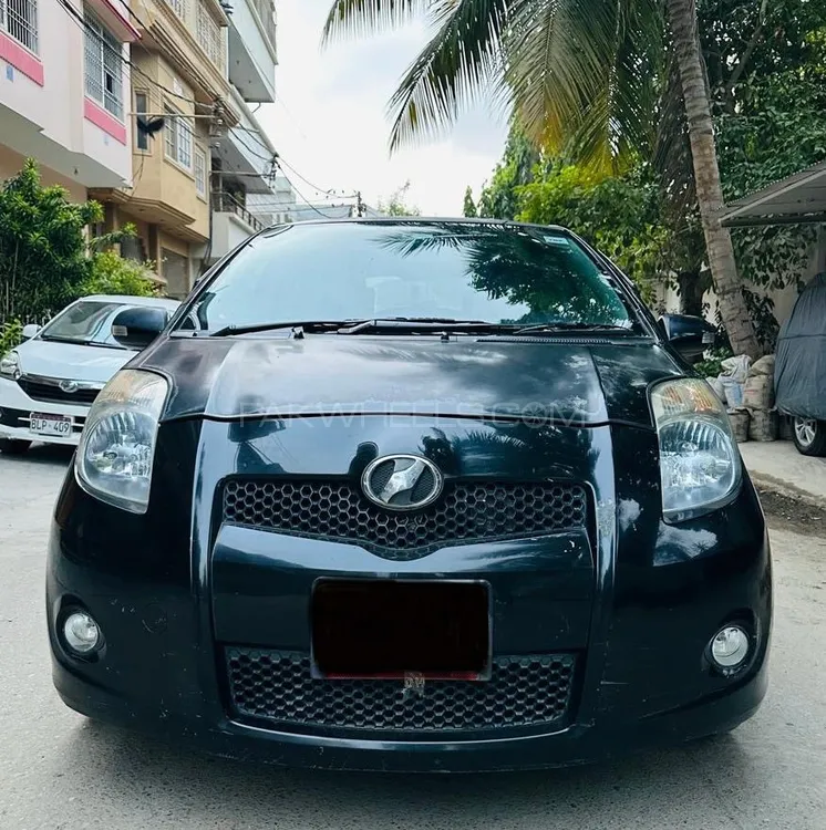 Toyota Vitz 2006 for Sale in Karachi Image-1