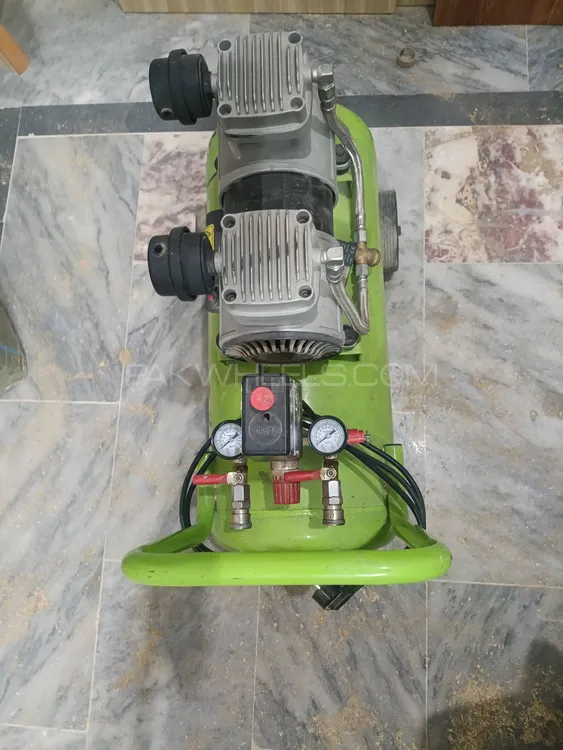 Air compressor Image-1