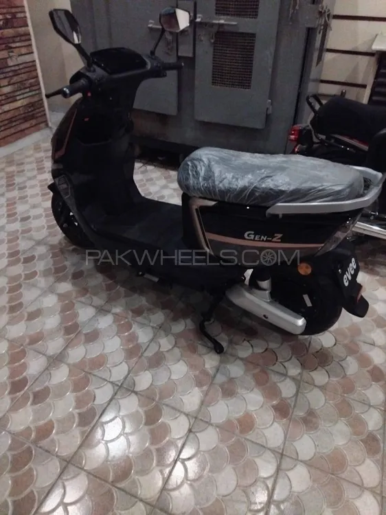 Evee Gen-Z 2025 for Sale Image-1