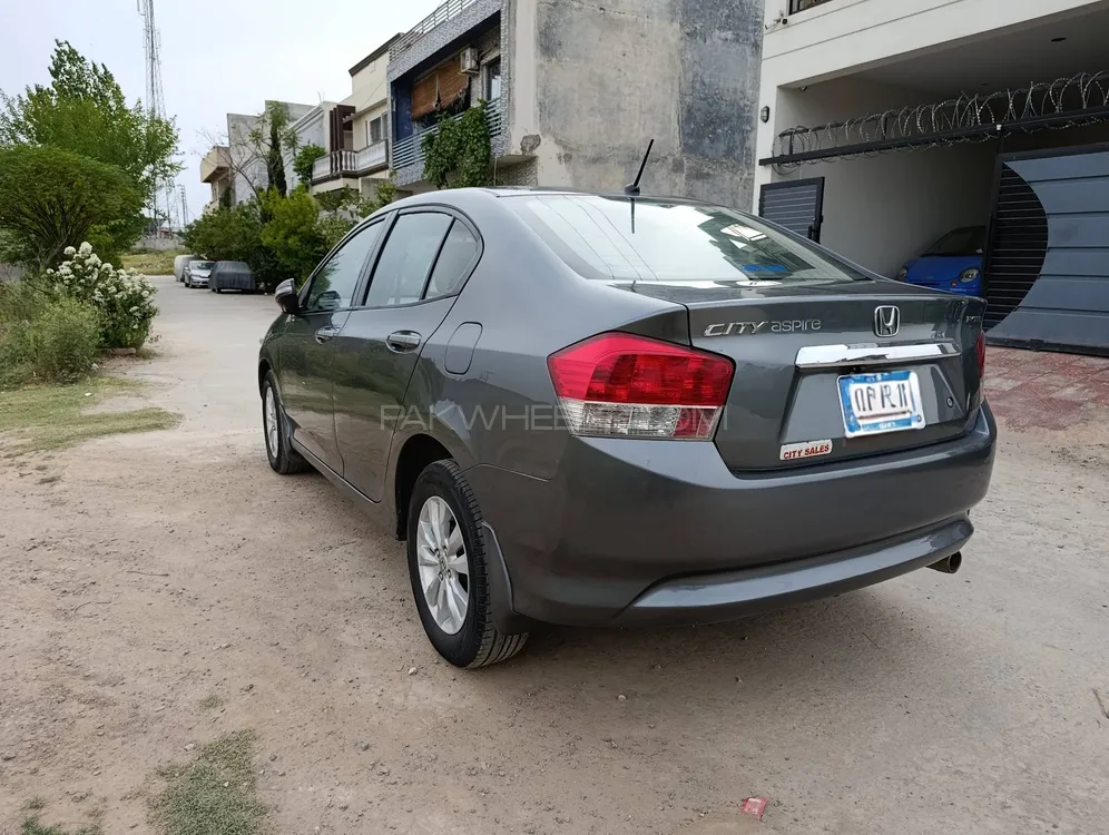 Honda City 2013 for Sale in Islamabad Image-1