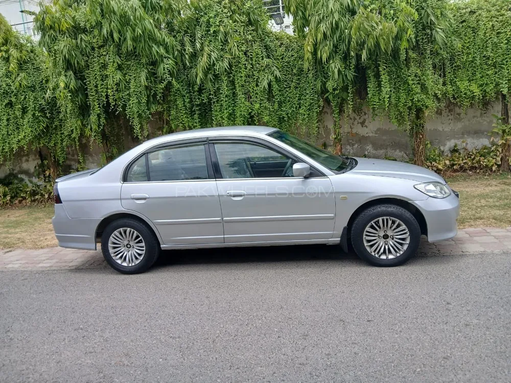 Honda Civic 2005 for Sale in Lahore Image-1
