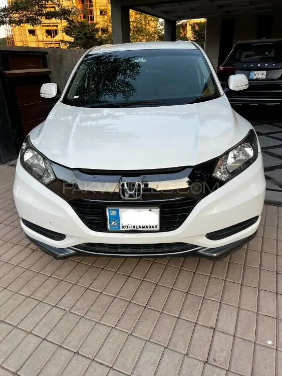 Honda Vezel 2017 for Sale in Islamabad Image-1