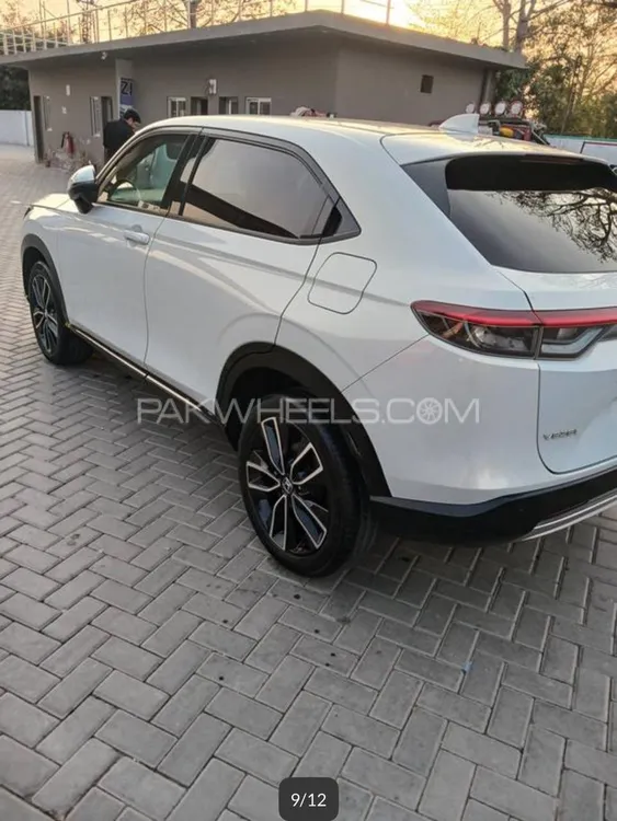 Honda Vezel 2021 for Sale in Lahore Image-1