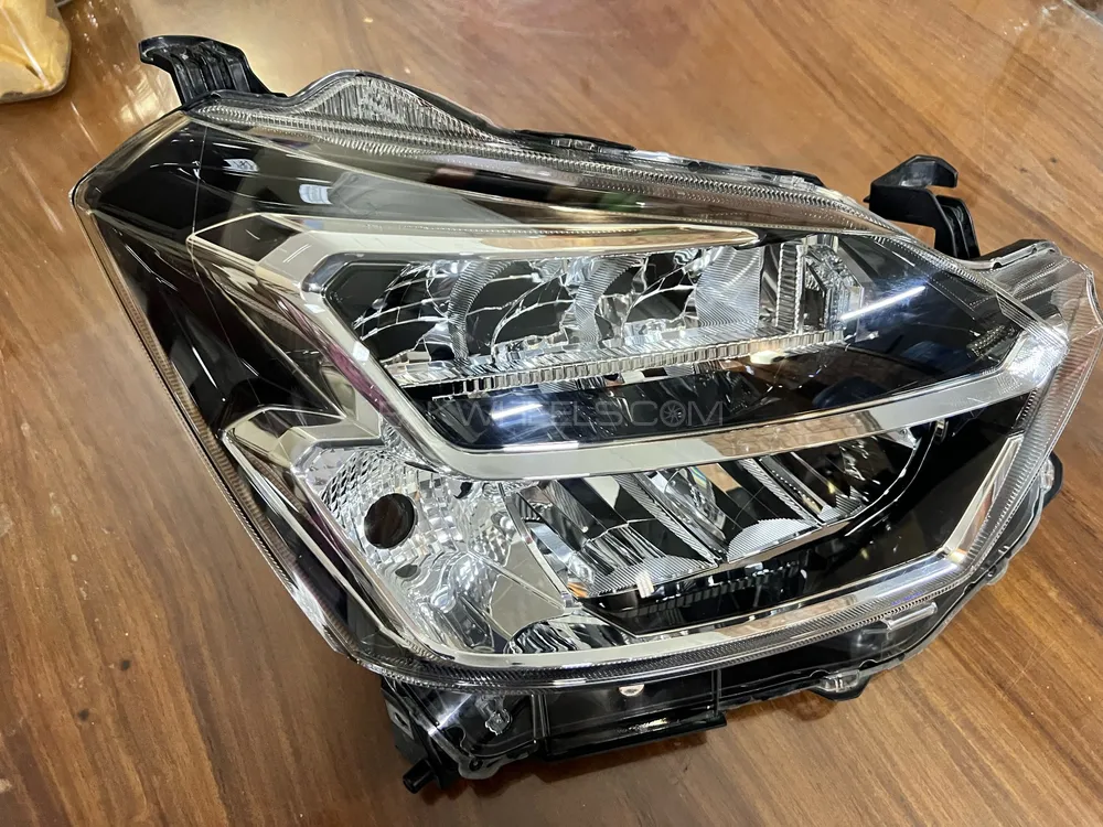 new 2022 mira es right side led lights  Image-1