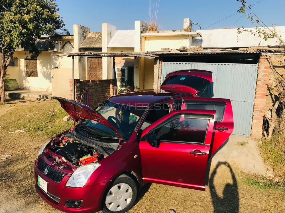 Suzuki Swift 2011 for Sale in Swabi Image-1