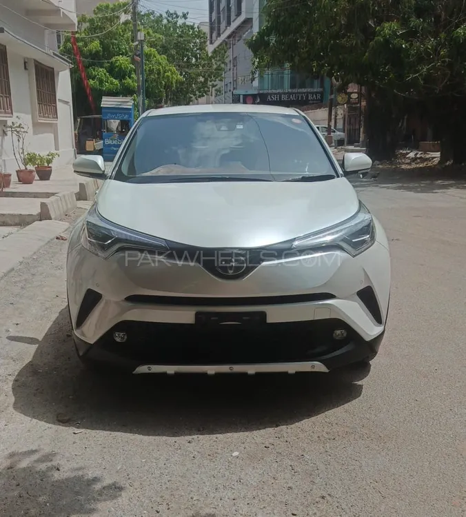 Toyota C-HR 2018 for Sale in Karachi Image-1