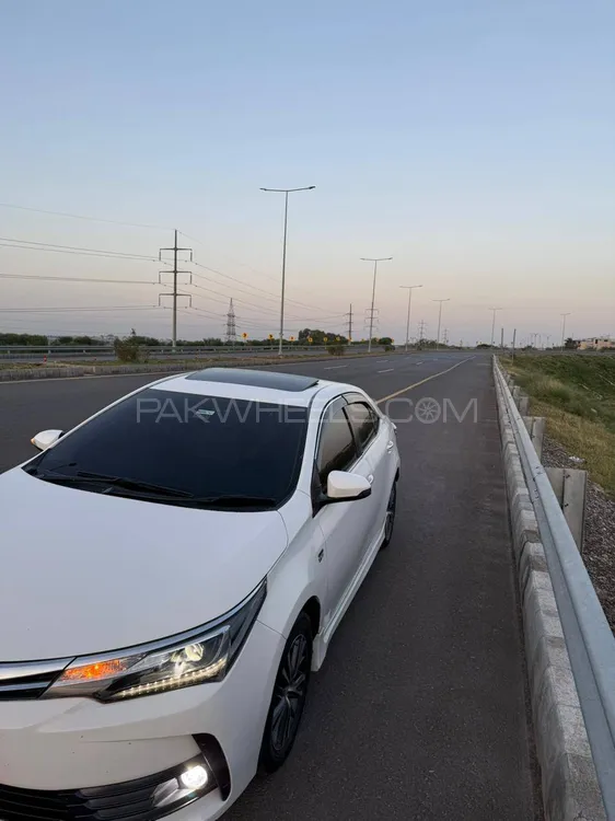 Toyota Corolla 2017 for Sale in Dera ismail khan Image-1