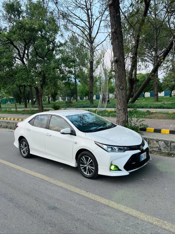 Toyota Corolla 2021 for Sale in Islamabad Image-1