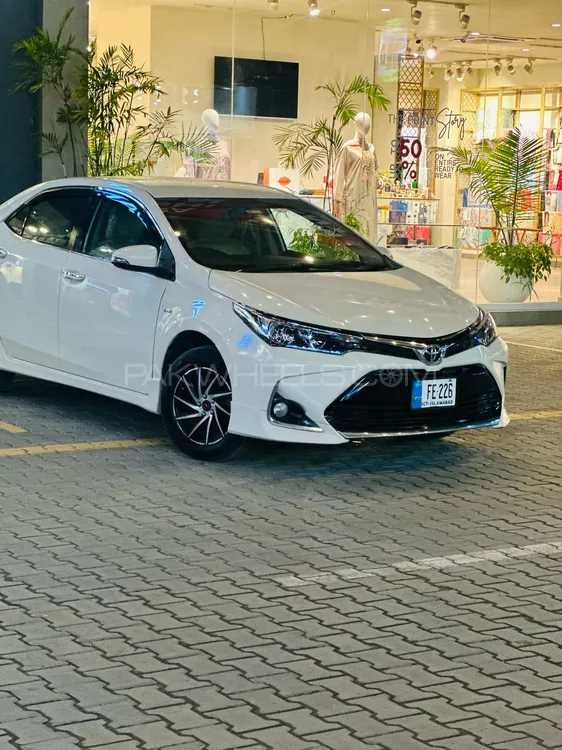 Toyota Corolla 2015 for Sale in Islamabad Image-1
