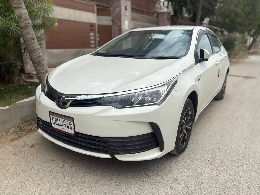 Toyota Corolla 2018 for Sale in Karachi Image-1