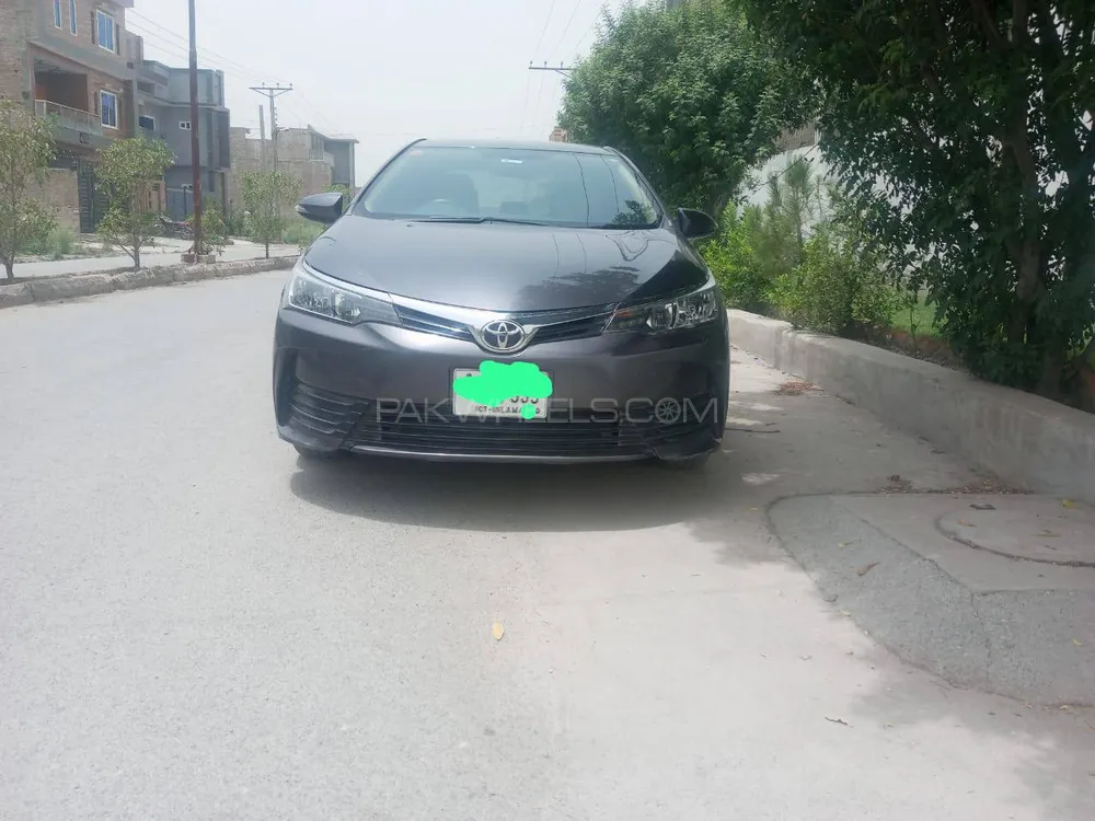 Toyota Corolla 2018 for Sale in Nowshera Image-1