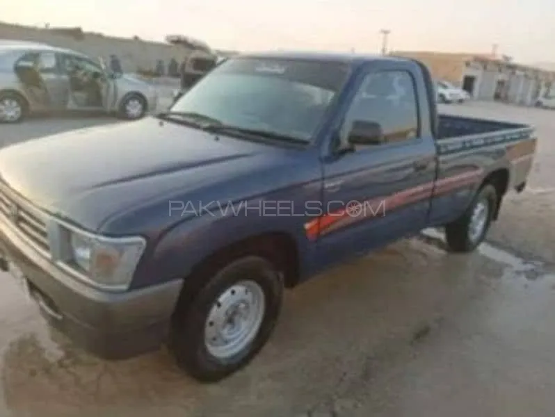 Toyota Hilux 2002 for Sale in Rawalpindi Image-1