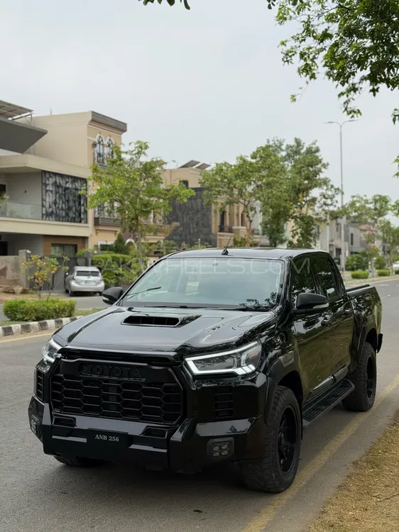 Toyota Hilux 2017 for Sale in Lahore Image-1