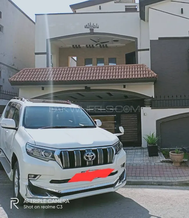 Toyota Prado 2010 for Sale in Islamabad Image-1