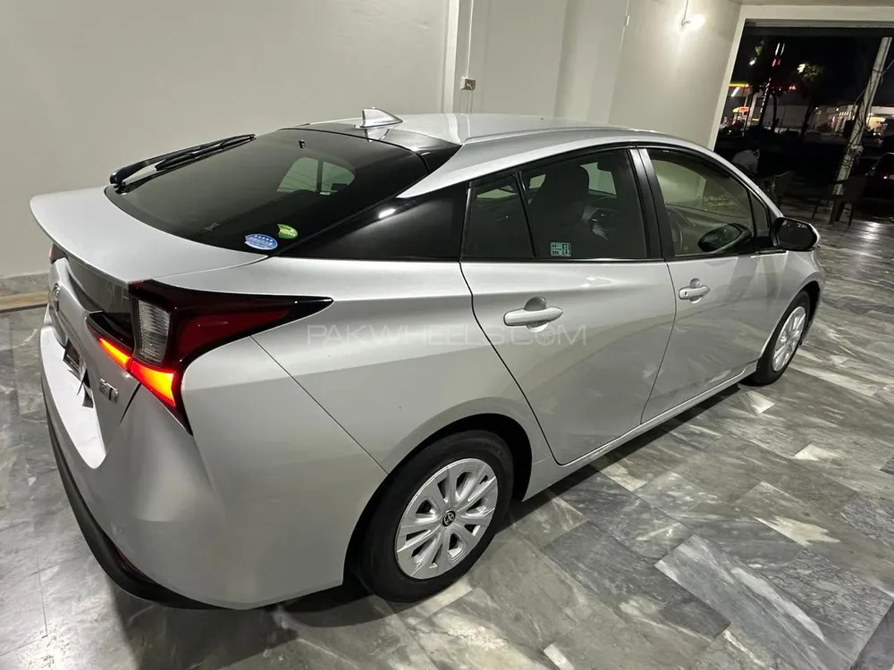 Toyota Prius 2021 for Sale in Gujranwala Image-1