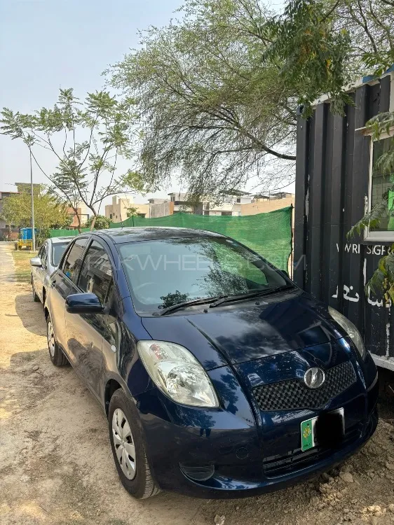 Toyota Vitz 2006 for Sale in Lahore Image-1