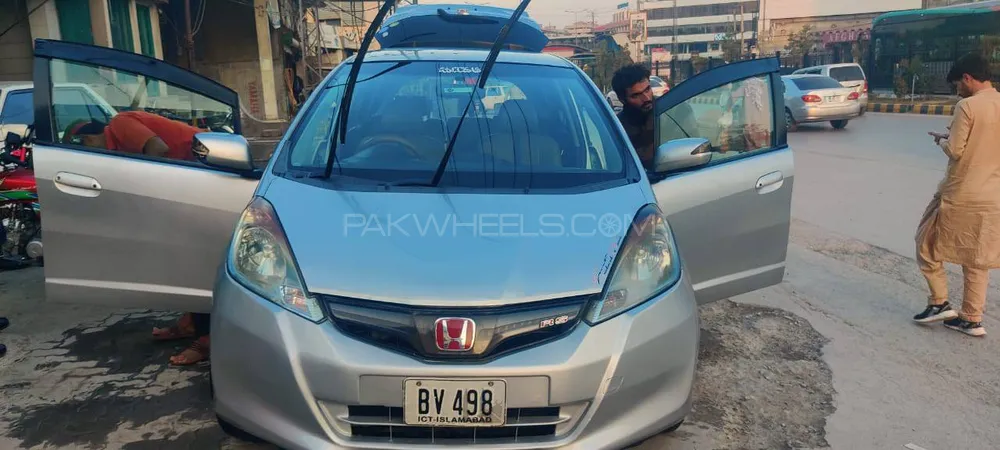 Honda Fit 2011 for Sale in Peshawar Image-1