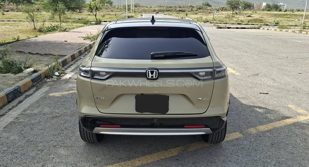 Honda Vezel 2021 for Sale in Islamabad Honda Vezel 2021 for Sale in Islamabad Image-1
