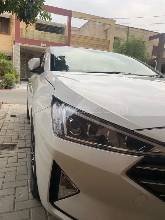 Hyundai Elantra 2024 for Sale in Lahore Image-1