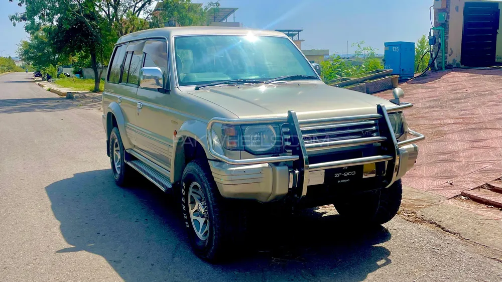 Mitsubishi Pajero 1995 for Sale in Islamabad Image-1