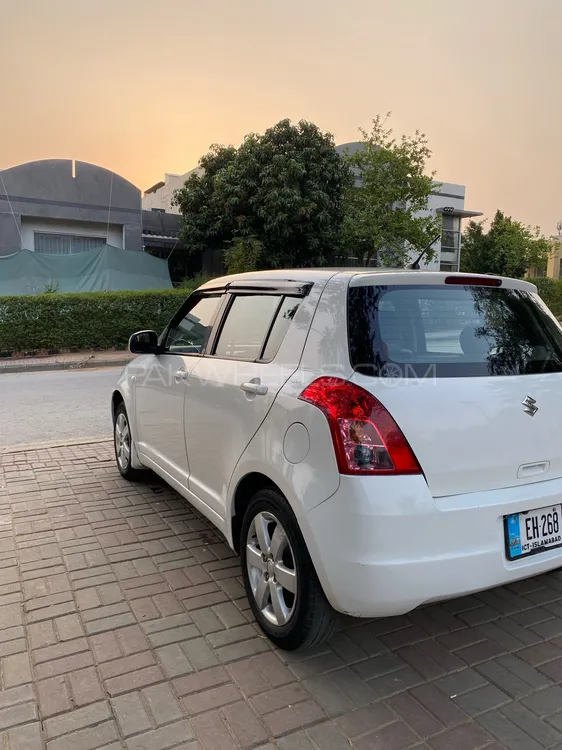 Suzuki Swift 2015 for Sale in Islamabad Image-1
