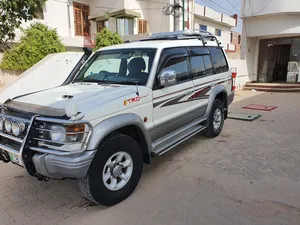 Mitsubishi Pajero Exceed 2.8D 1996 for Sale
