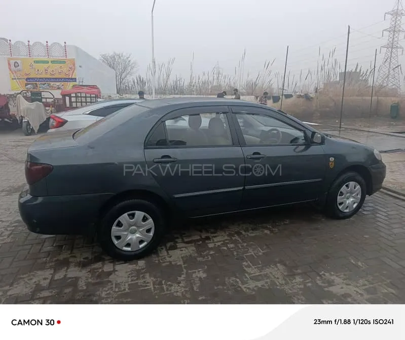 Toyota Corolla 2004 for Sale in Gujrat Image-1