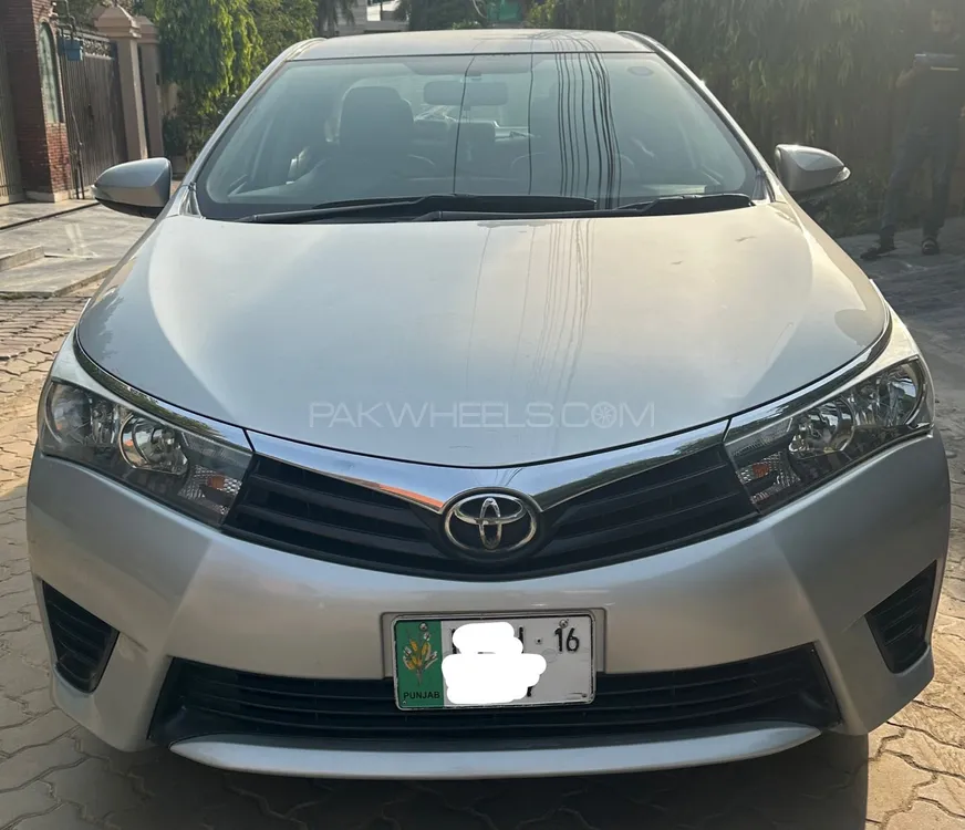 Toyota Corolla 2016 for Sale in Lahore Image-1