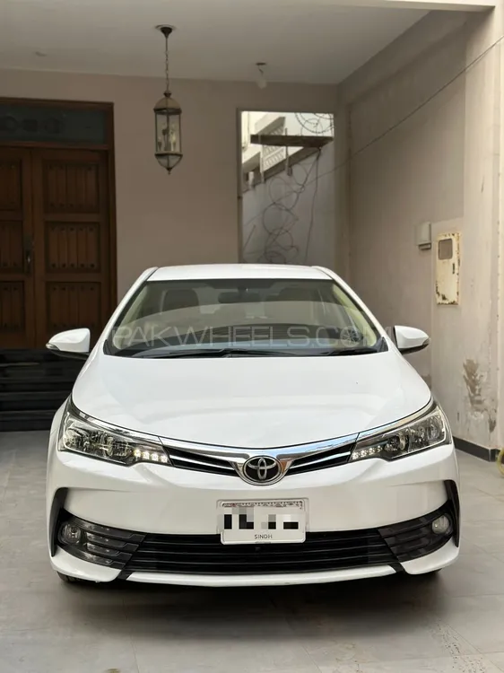 Toyota Corolla 2019 for Sale in Karachi Image-1