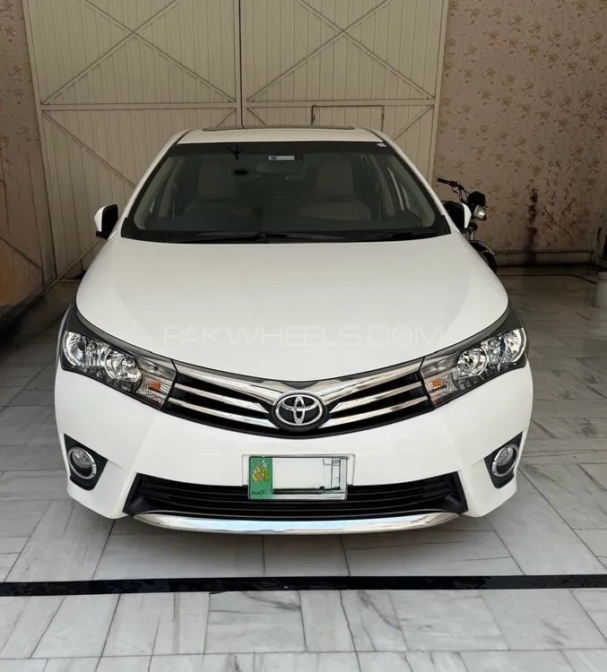 Toyota Corolla 2015 for Sale in Lahore Image-1