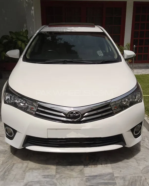 Toyota Corolla 2016 for Sale in Karachi Image-1