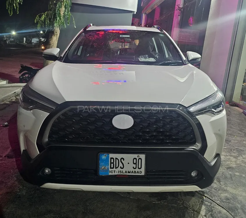 Toyota Corolla Cross 2024 for Sale in Sahiwal Image-1