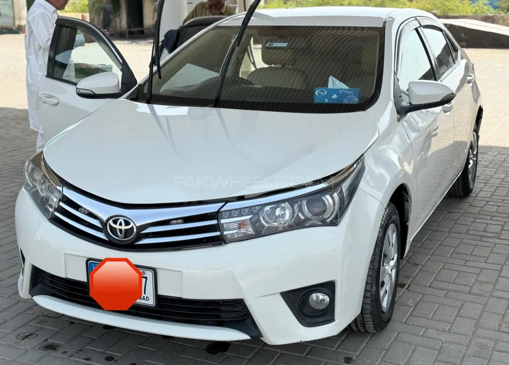 Toyota Corolla 2016 for Sale in Islamabad Image-1
