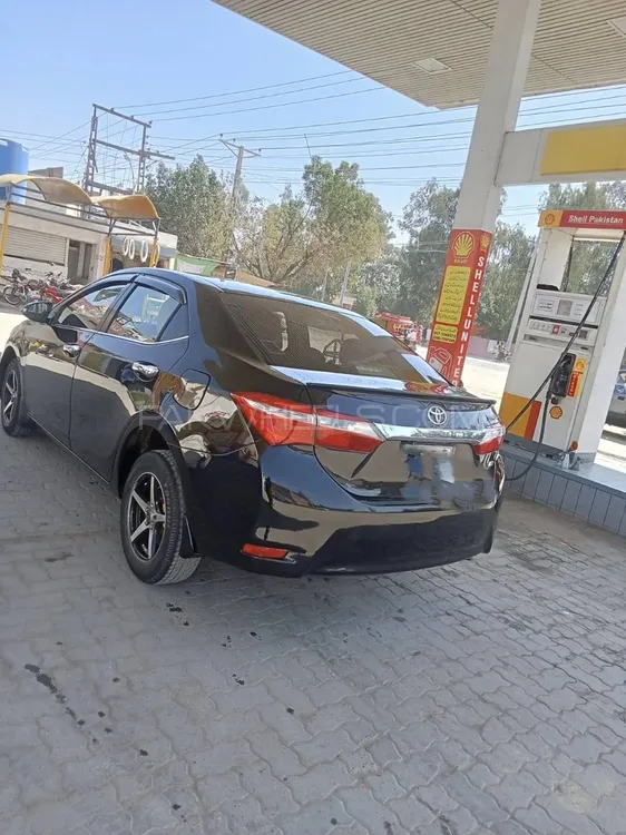 Toyota Corolla 2017 for Sale in Multan Image-1