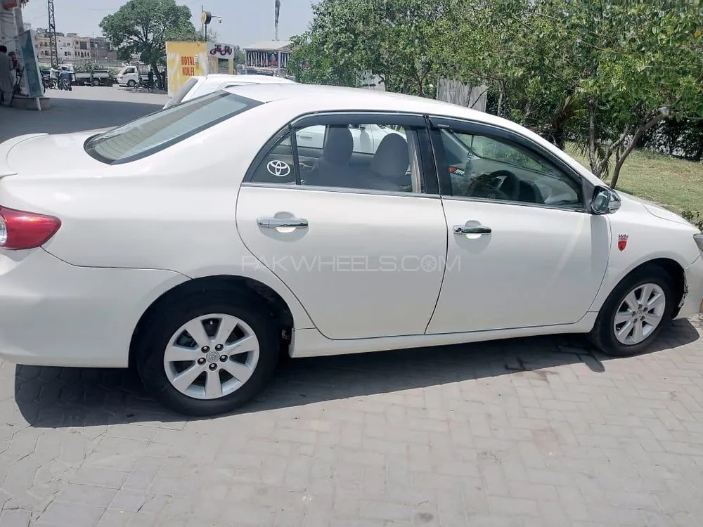 Toyota Corolla 2010 for Sale in Islamabad Image-1