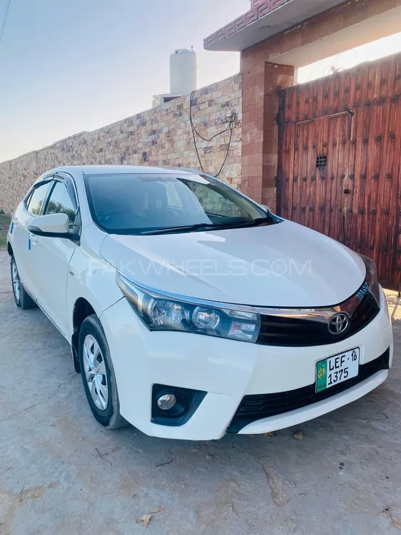 Toyota Corolla 2016 for Sale in Gujrat Image-1