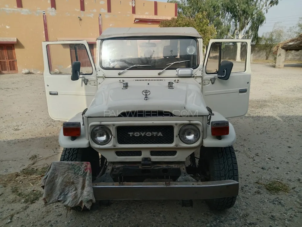 Toyota Fj Cruiser 1984 for Sale in Mian Wali Image-1